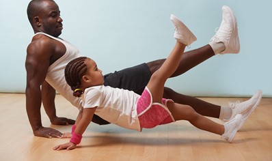 10-easy-home-exercises-parents-can-do-with-kids image